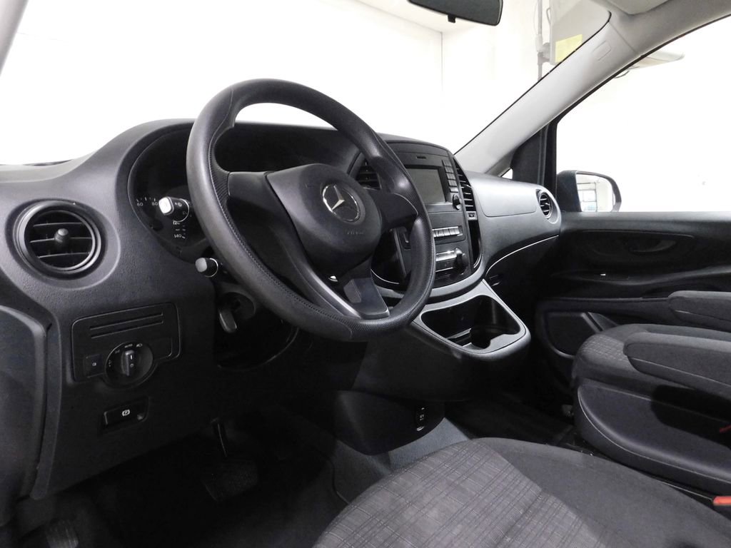 Used 2019 Mercedes-Benz Metris Passenger image 27