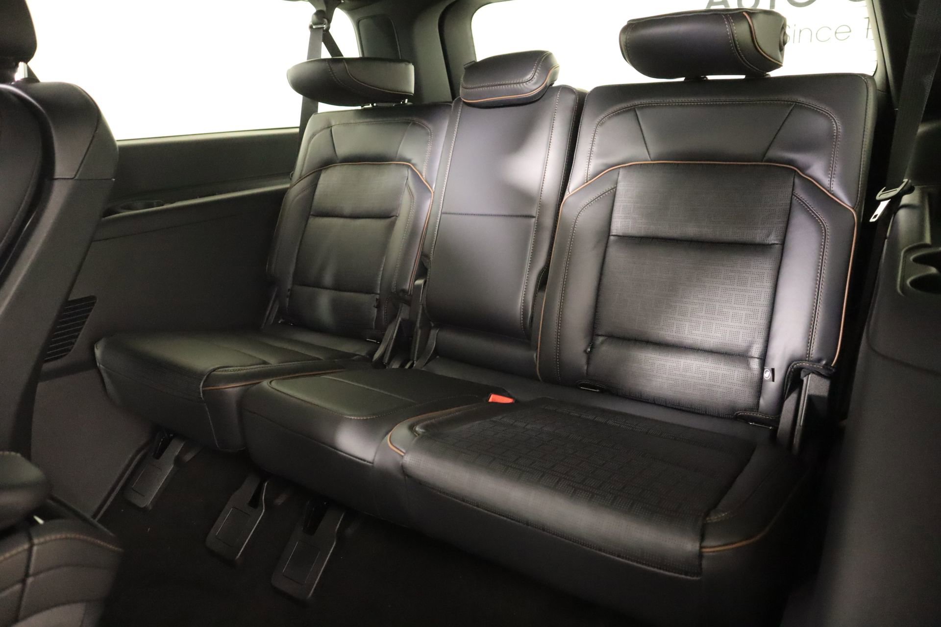 New 2026 Lincoln Navigator L Black Label AWD/4WD image 13