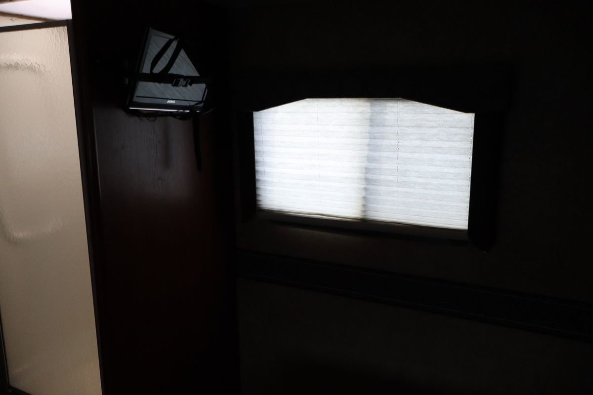 Used 2015 Ford E-450 and Econoline 450 Super Duty w/ Motorhome Prep Package image 56