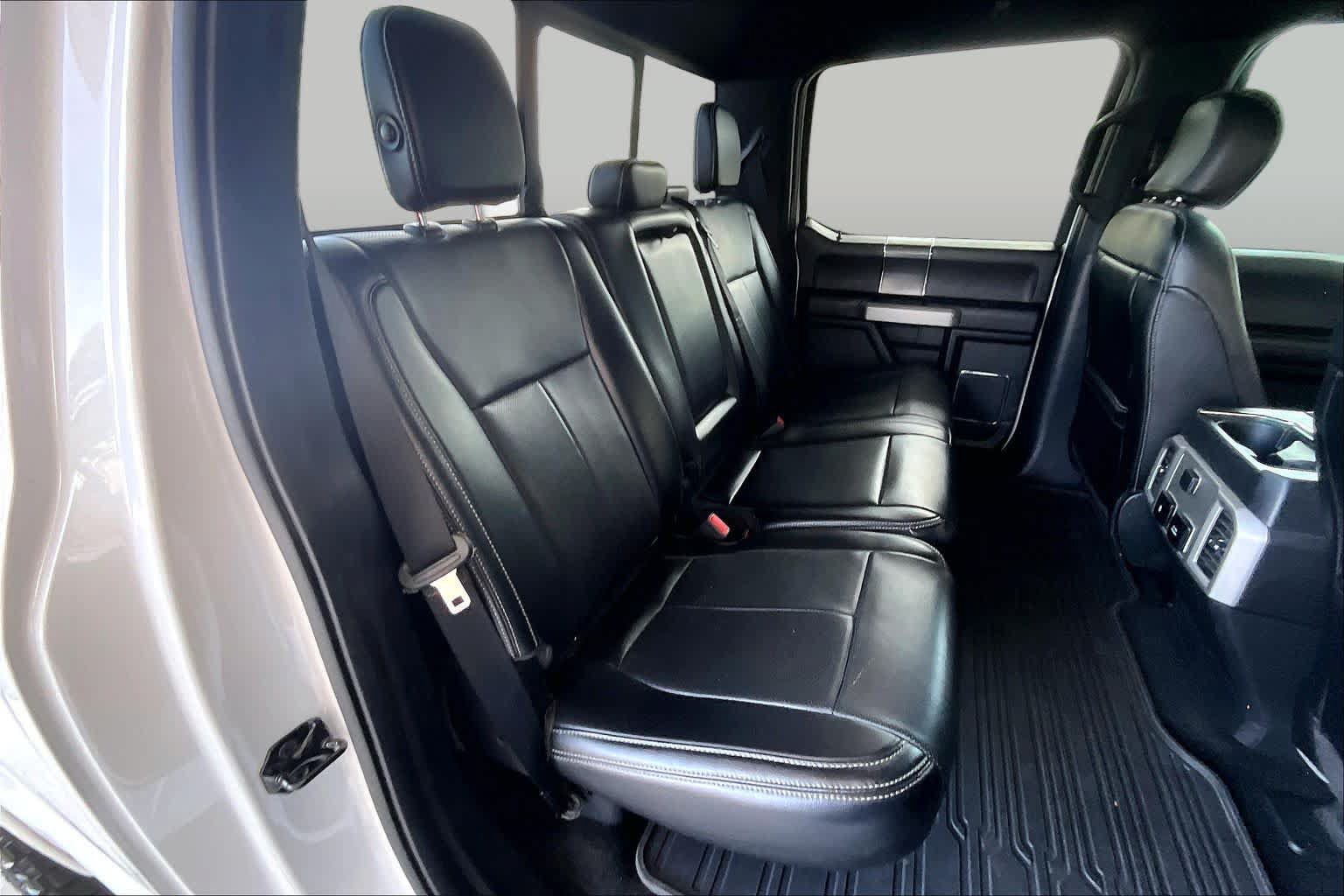 Used 2018 Ford F150 Lariat w/ Equipment Group 501A Mid AWD/4WD image 19