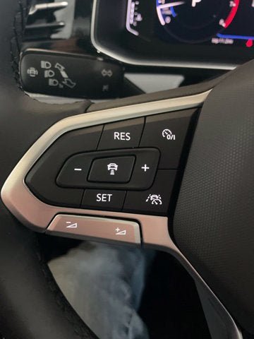 New 2027 Volkswagen Jetta SEL FWD image 17
