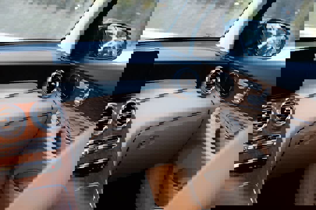 Used 2022 Mercedes-Benz GLC 300 4MATIC image 37