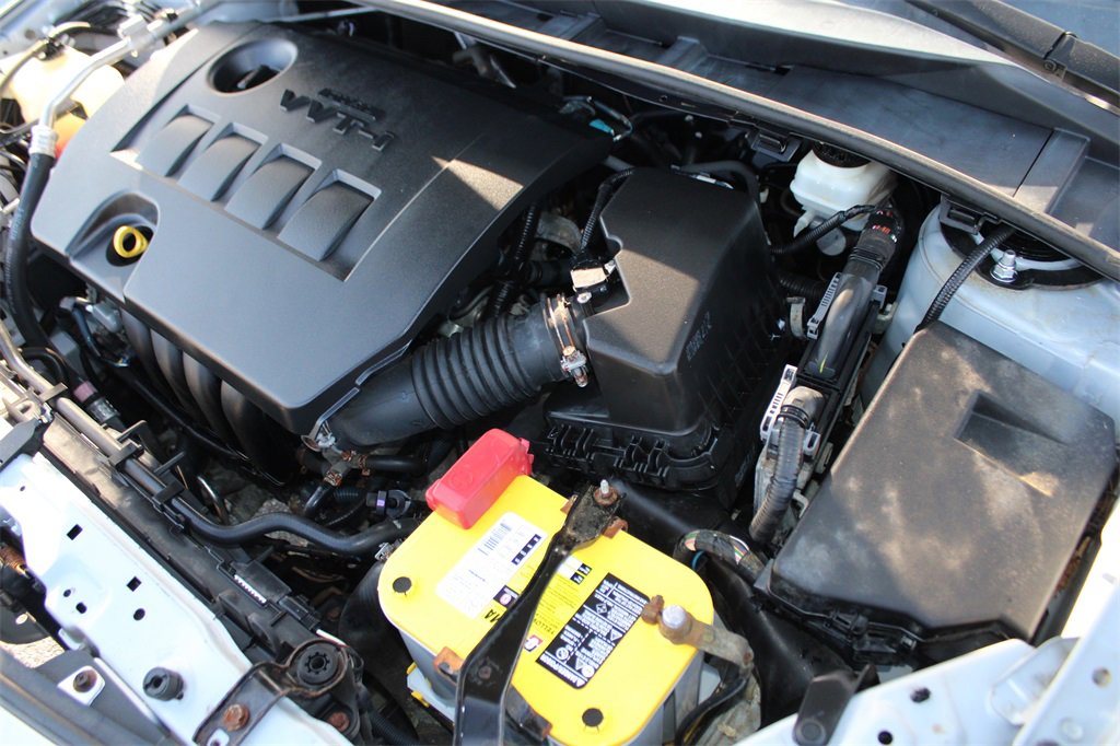 Used 2012 Toyota Corolla S image 30