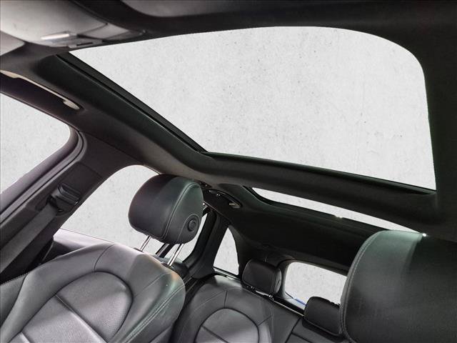 Used 2019 Mercedes-Benz GLC 300 image 15