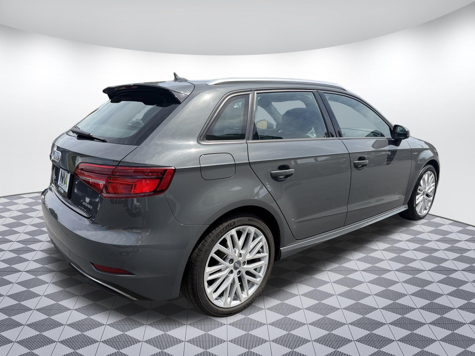 Used 2018 Audi A3 e-tron Premium w/ Sport Package FWD image 3