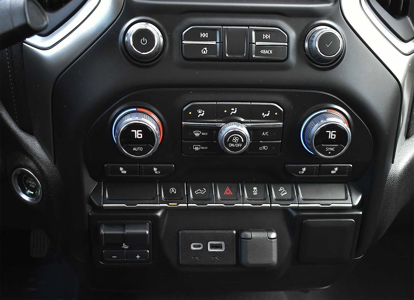 Used 2021 Chevrolet Silverado 1500 RST w/ Z71 Off-Road Package AWD/4WD image 19