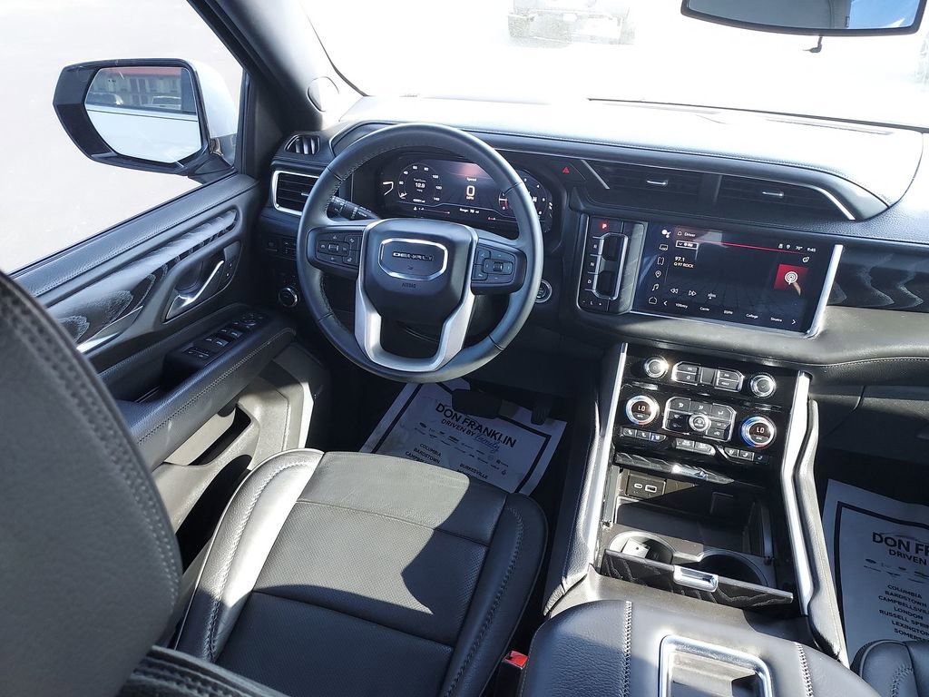 Used 2023 GMC Yukon Denali image 15
