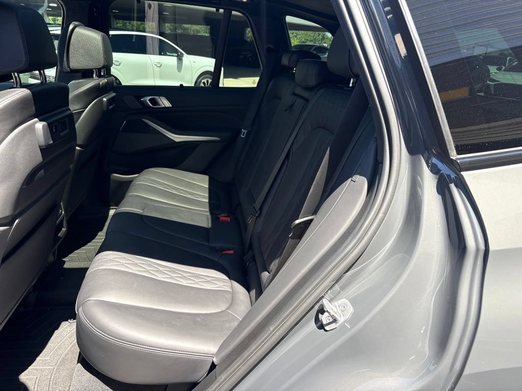 Used 2022 BMW X5 M50i w/ Executive Package AWD/4WD image 19