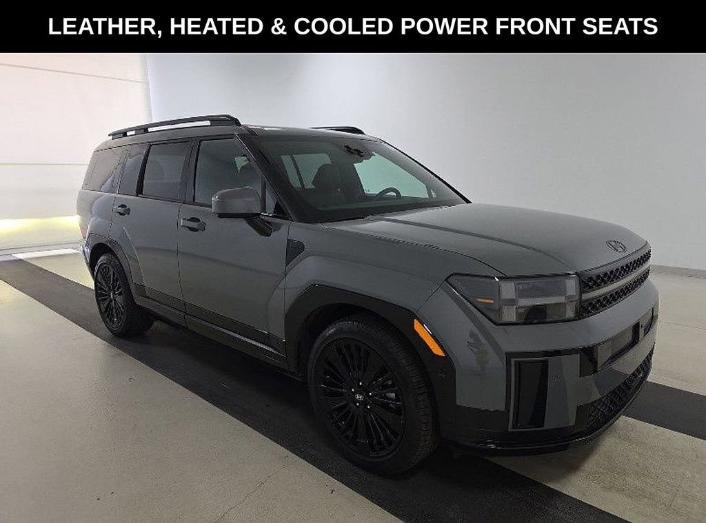 Used 2025 Hyundai Santa Fe Calligraphy image 2