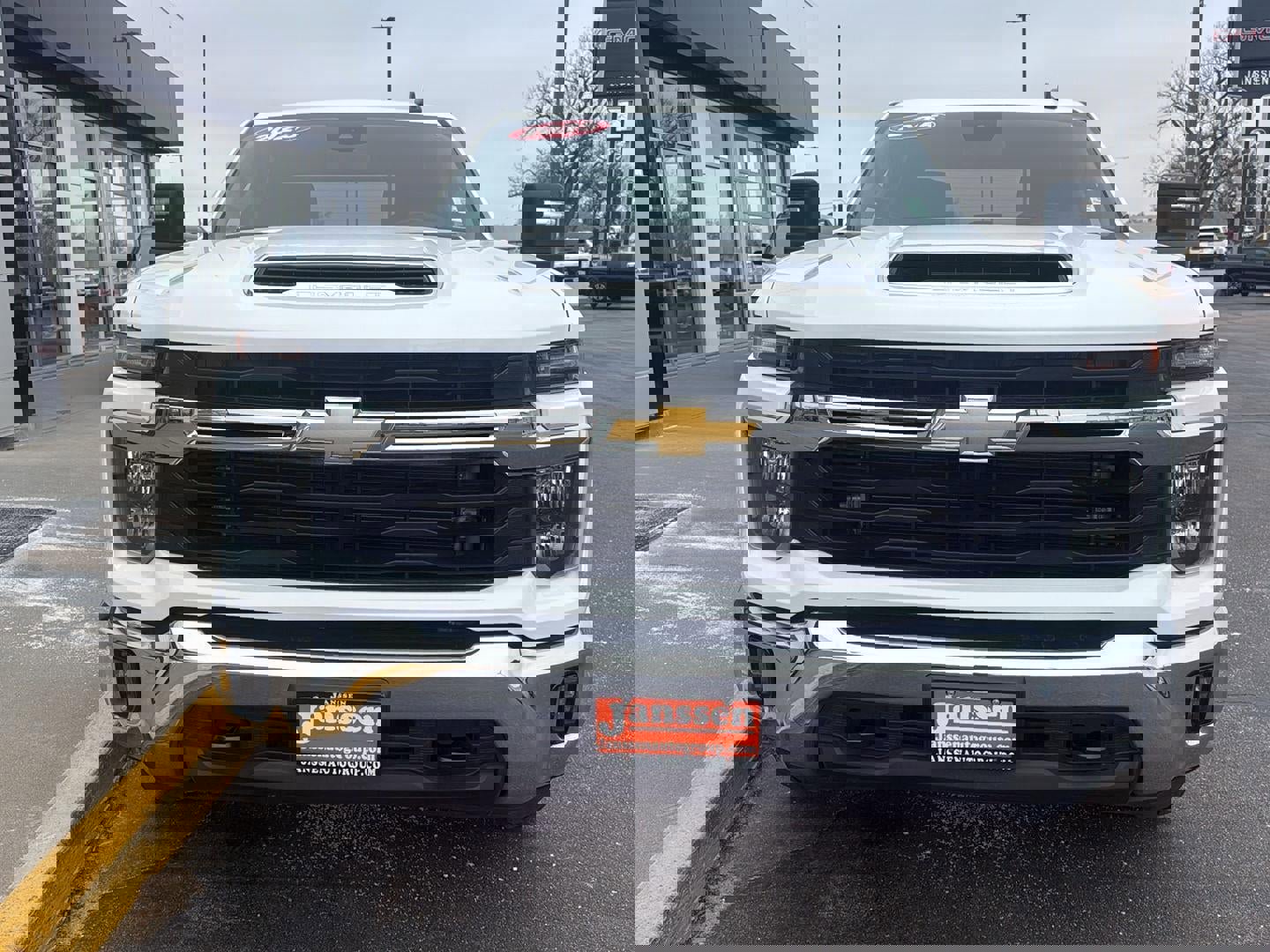 Used 2025 Chevrolet Silverado 2500 LT w/ Convenience Package image 9