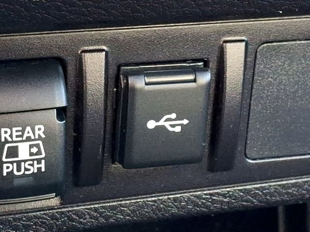 Used 2023 Toyota Tacoma SR5 w/ Technology Package image 30