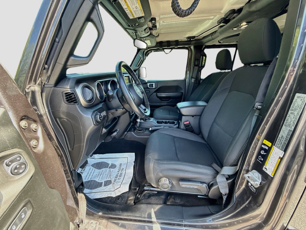 Used 2021 Jeep Gladiator Sport AWD/4WD image 24