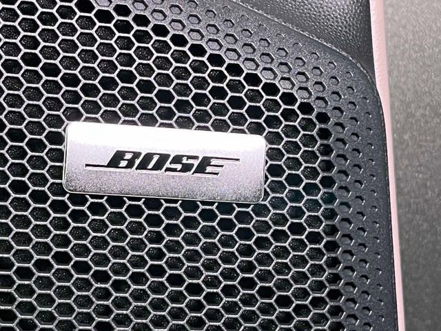 New 2026 Porsche Macan 4 Electric image 42