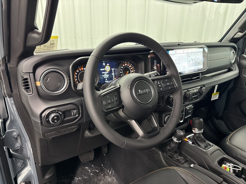 New 2026 Jeep Gladiator Sport AWD/4WD image 18