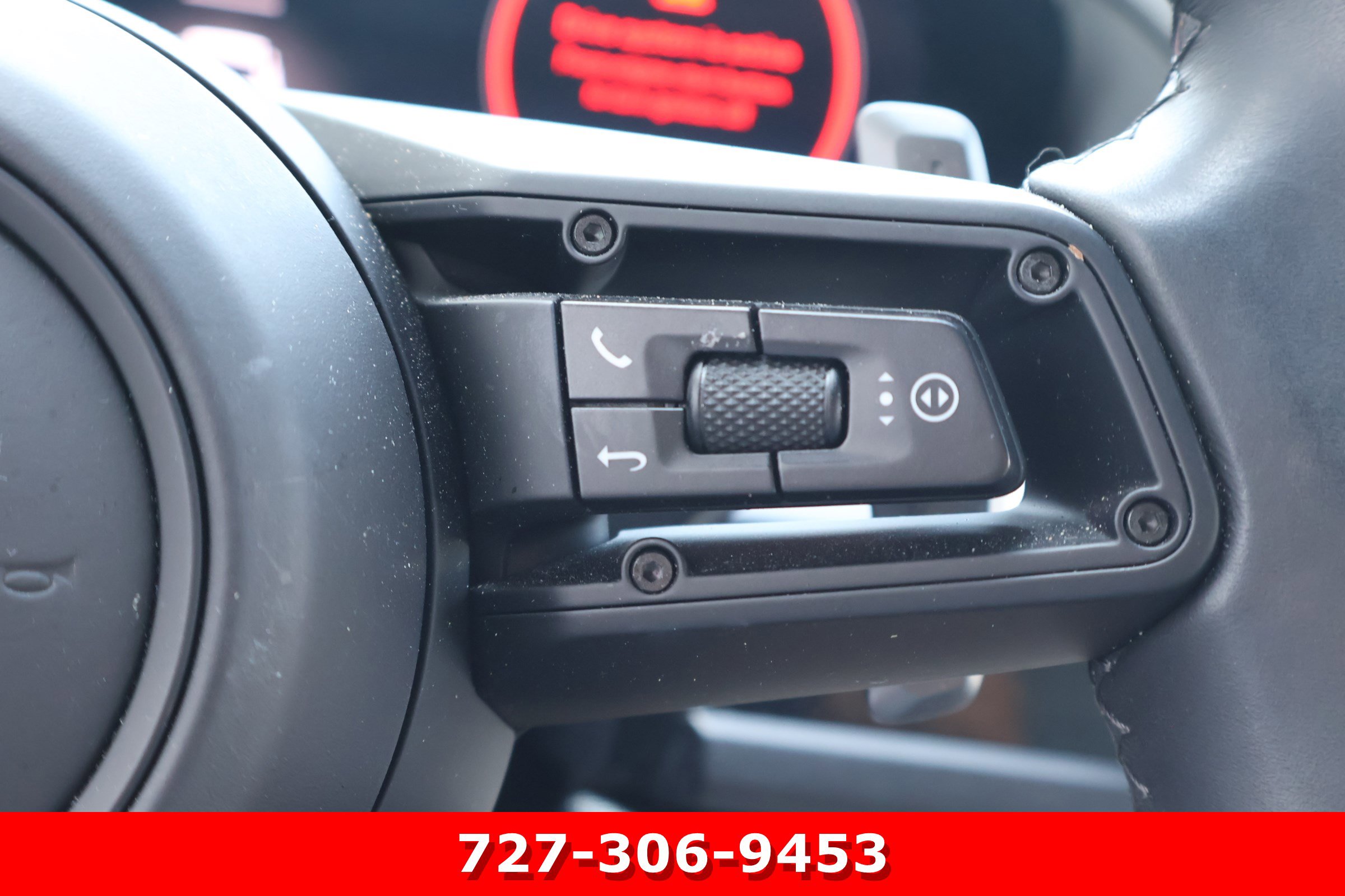 Used 2024 Porsche Panamera 4 image 23