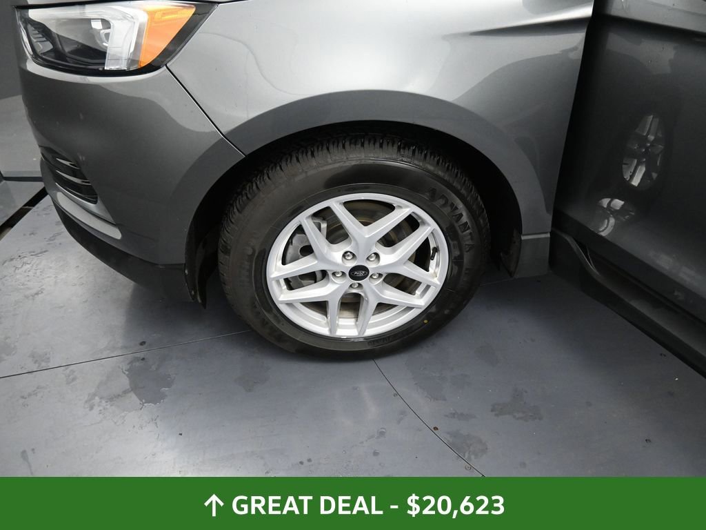 Used 2024 Ford Edge SEL image 15
