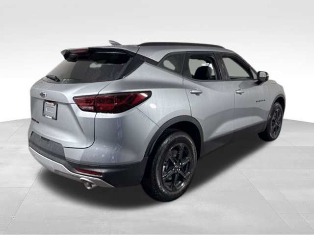 New 2026 Chevrolet Blazer LT w/ Sound & Technology Package AWD/4WD image 33