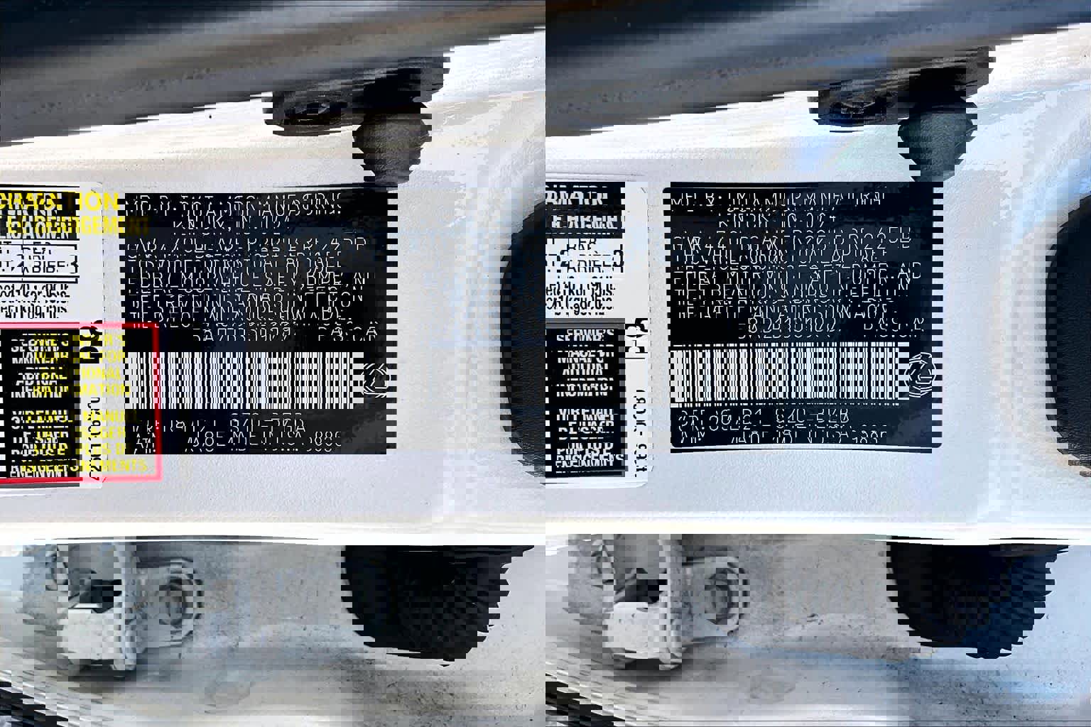 Used 2025 Lexus ES 350 w/ Premium Package image 35