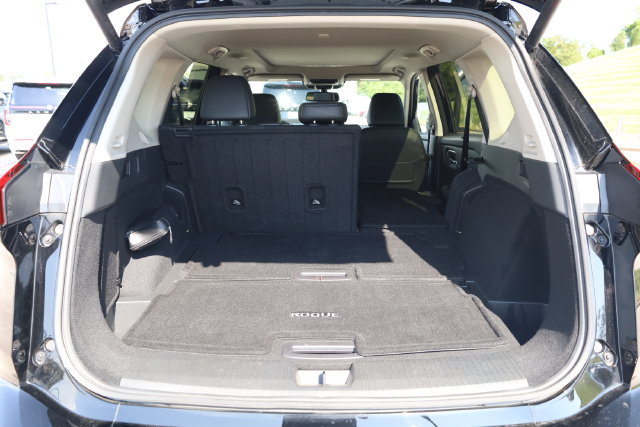 Certified 2025 Nissan Rogue Platinum w/ Platinum Premium Package AWD/4WD image 31