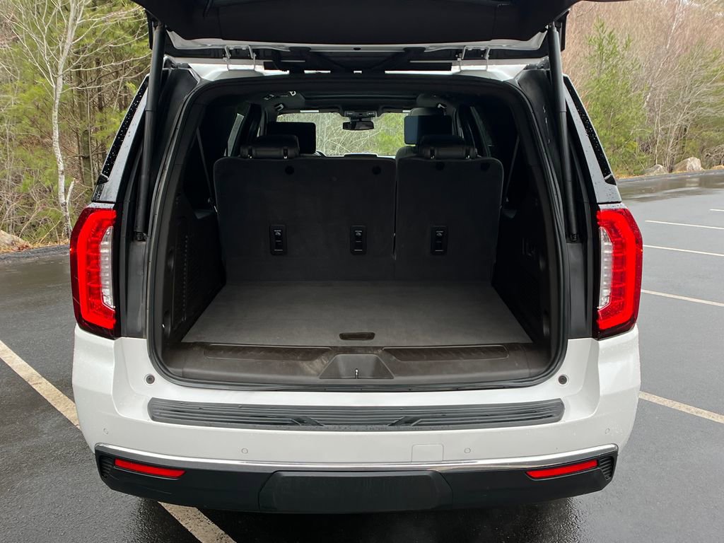 Used 2023 GMC Yukon XL SLT w/ SLT Premium Package image 26