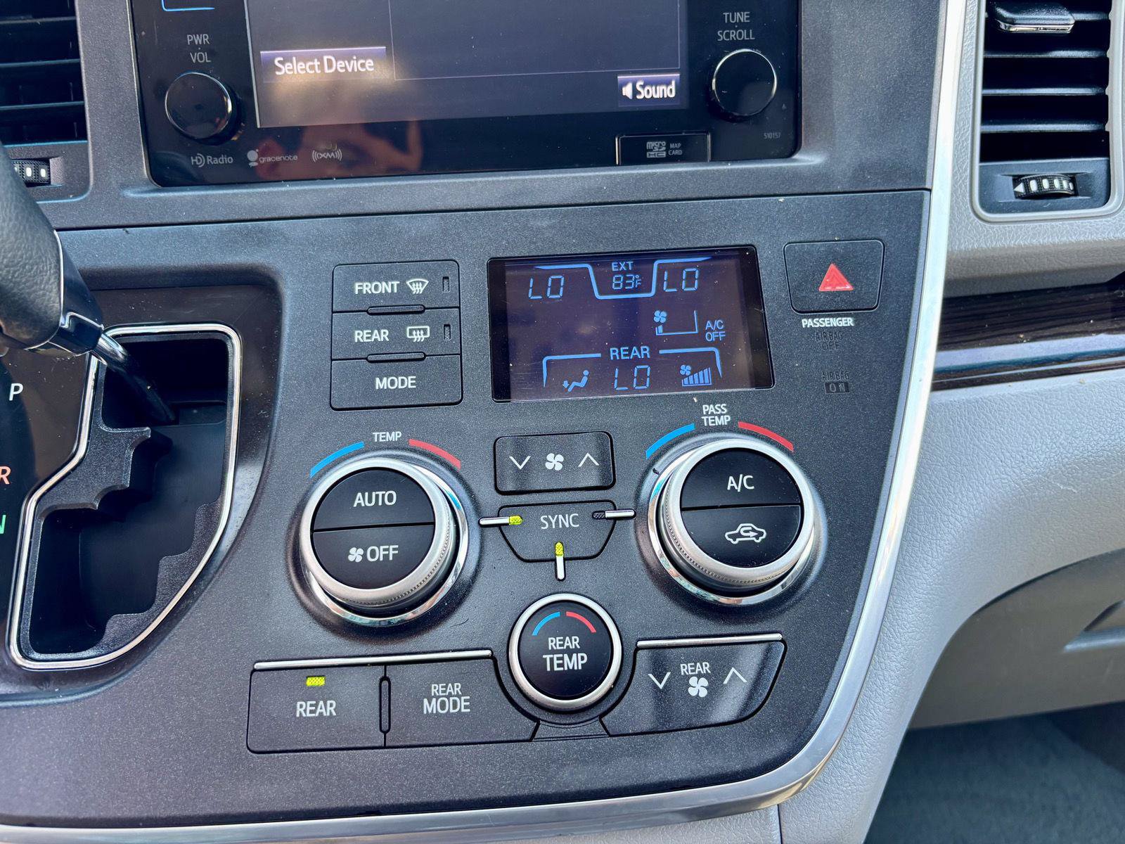 Used 2017 Toyota Sienna XLE w/ XLE Navigation Package FWD image 38