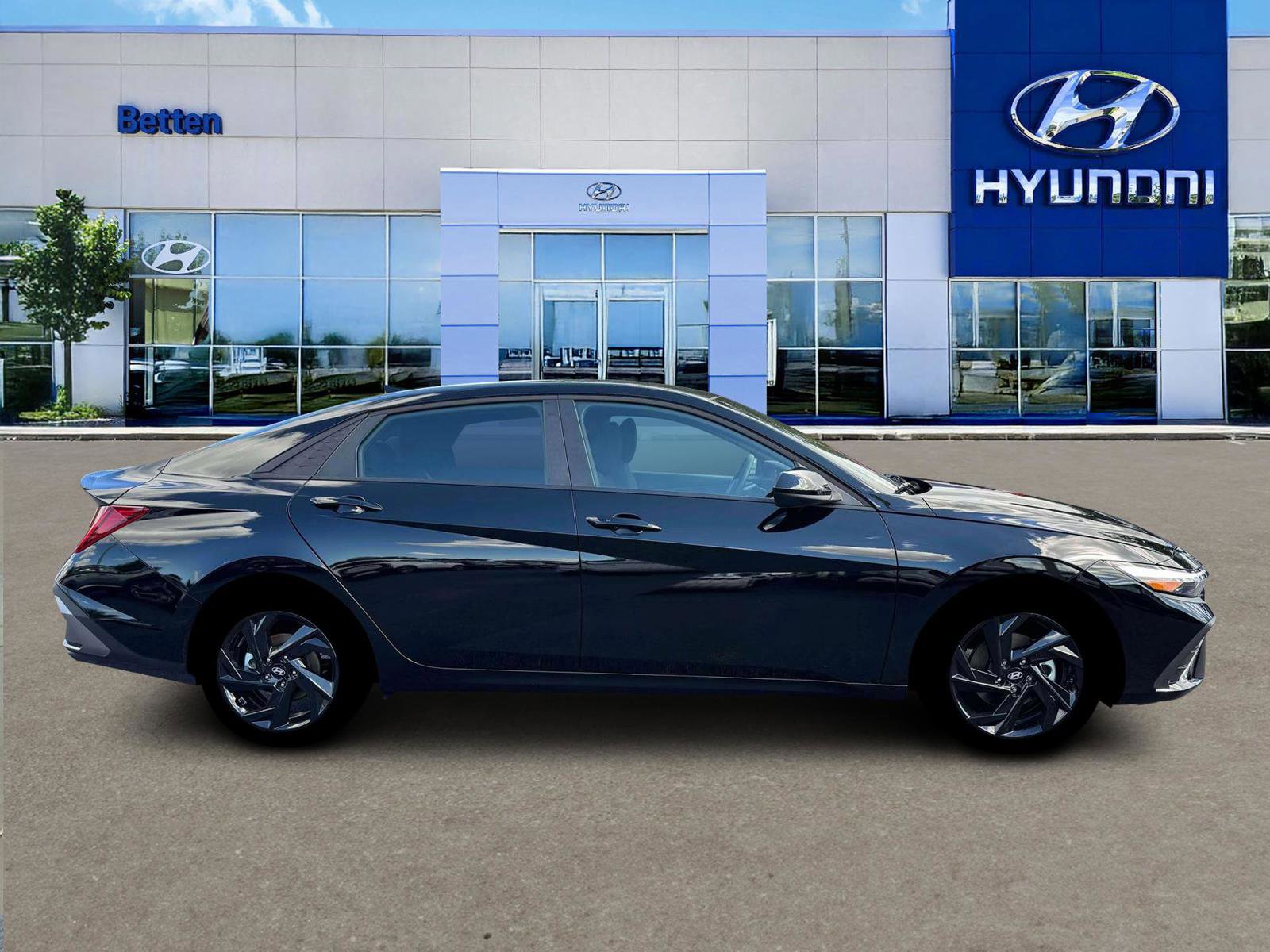 New 2026 Hyundai Elantra Sport FWD image 9