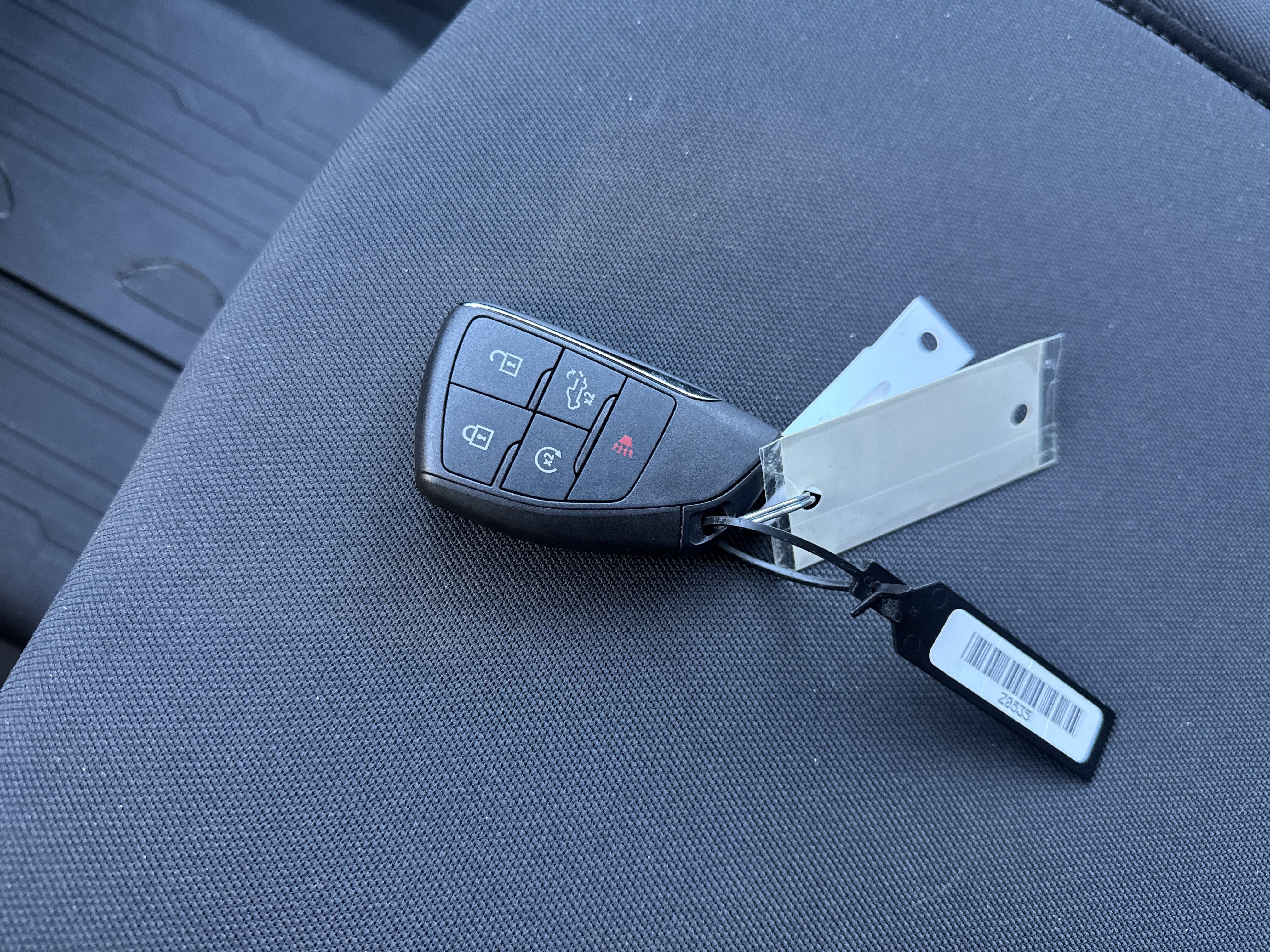 Used 2025 GMC Sierra 2500 SLE w/ SLE Value Package; AWD/4WD image 29