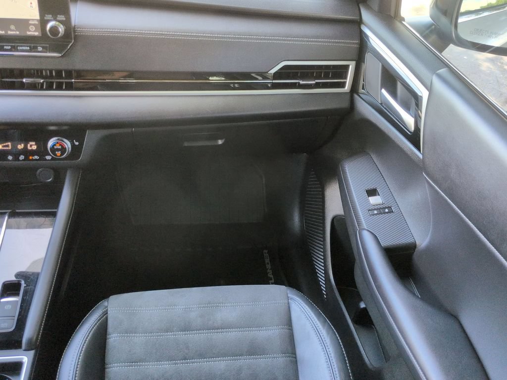 Used 2023 Mitsubishi Outlander SE Black Edition AWD/4WD image 27