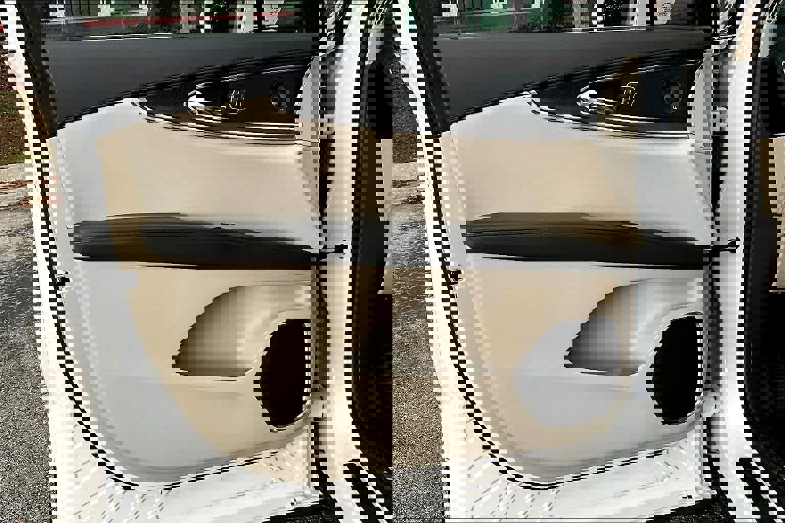 Used 2019 Lincoln Nautilus Reserve FWD image 26