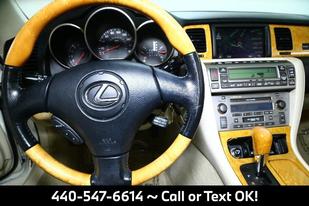 Used 2003 Lexus SC 430 Convertible image 31