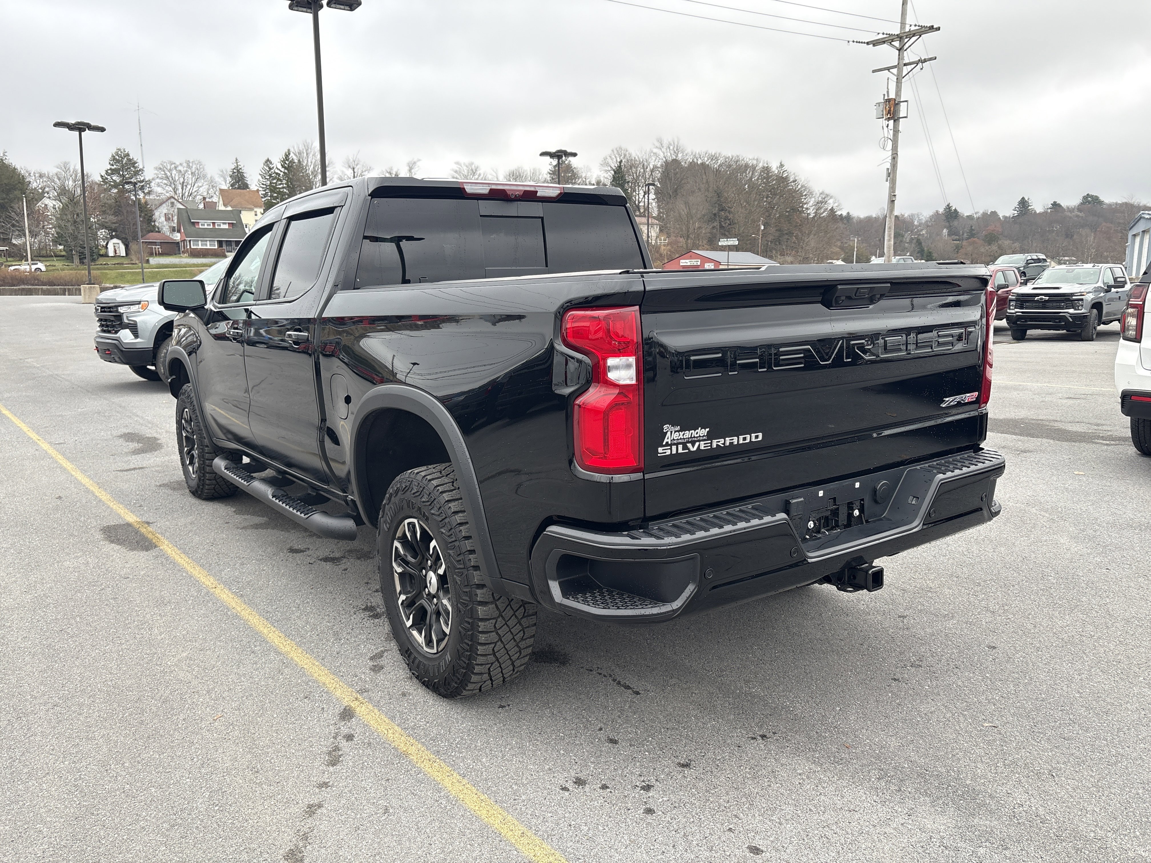 Used 2025 Chevrolet Silverado 1500 ZR2 w/ Technology Package image 32