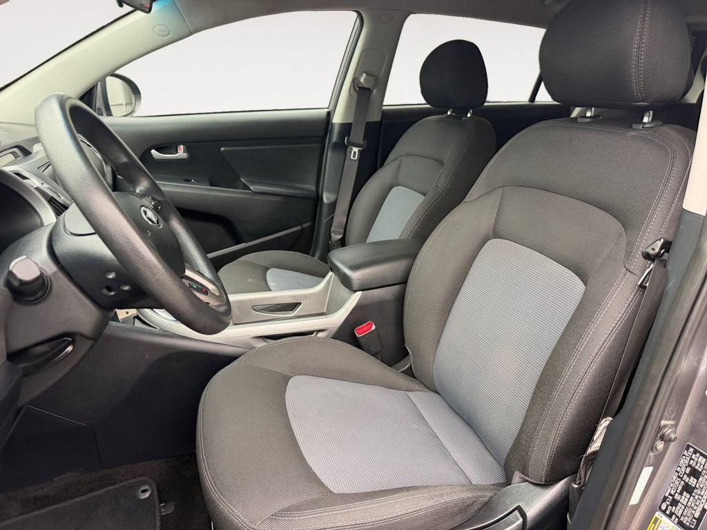 Used 2016 Kia Sportage LX FWD image 11