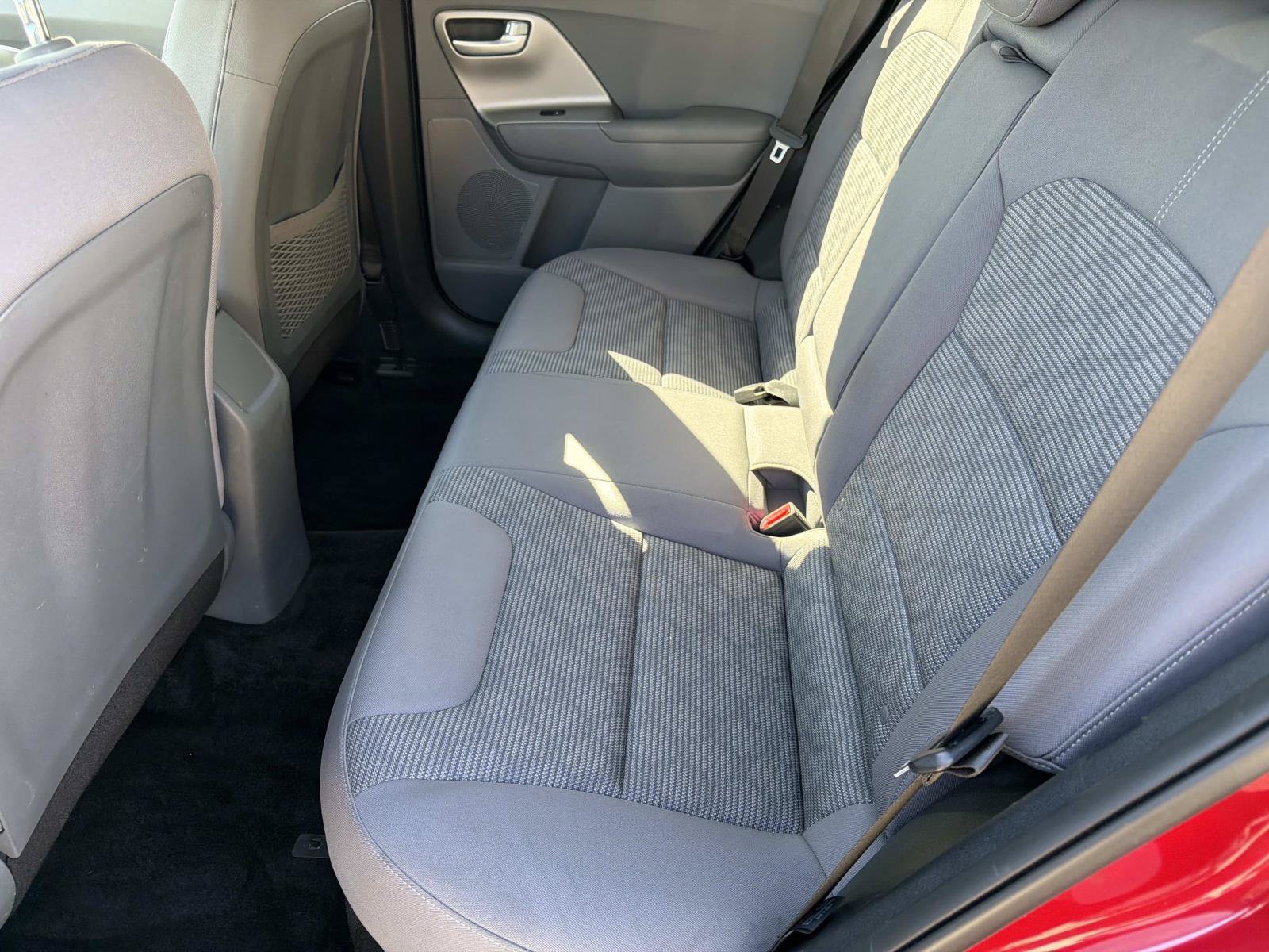 Used 2019 Kia Niro LX FWD image 11