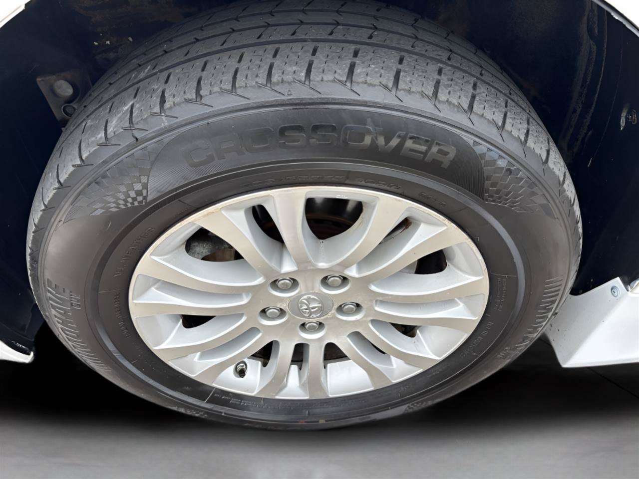 Used 2011 Toyota Sienna XLE w/ Premium Pkg FWD image 27