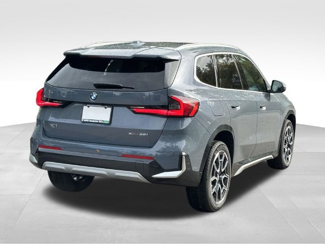 New 2027 BMW X1 xDrive28i w/ Convenience Package AWD/4WD image 4
