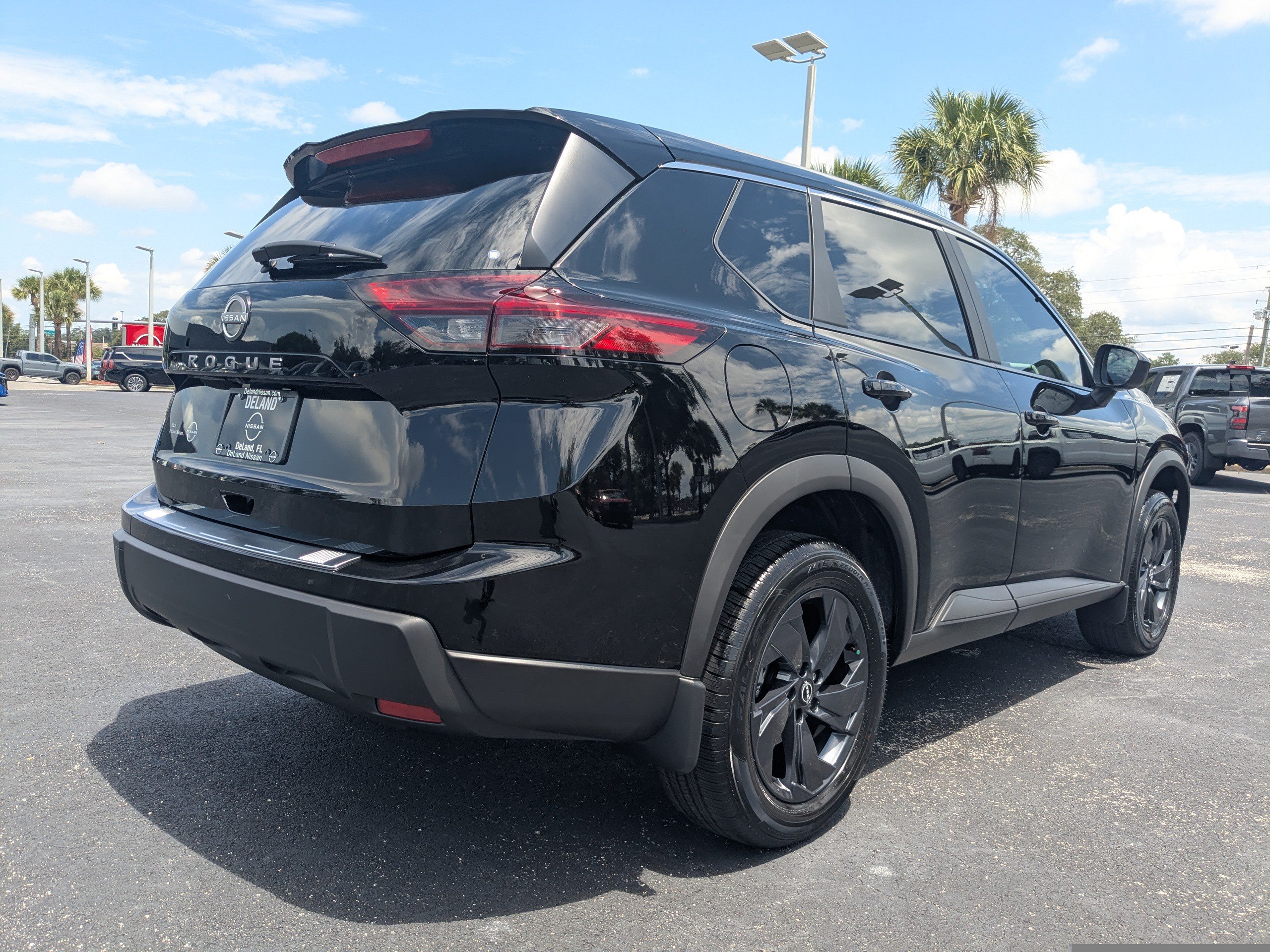 New 2026 Nissan Rogue SV FWD image 4