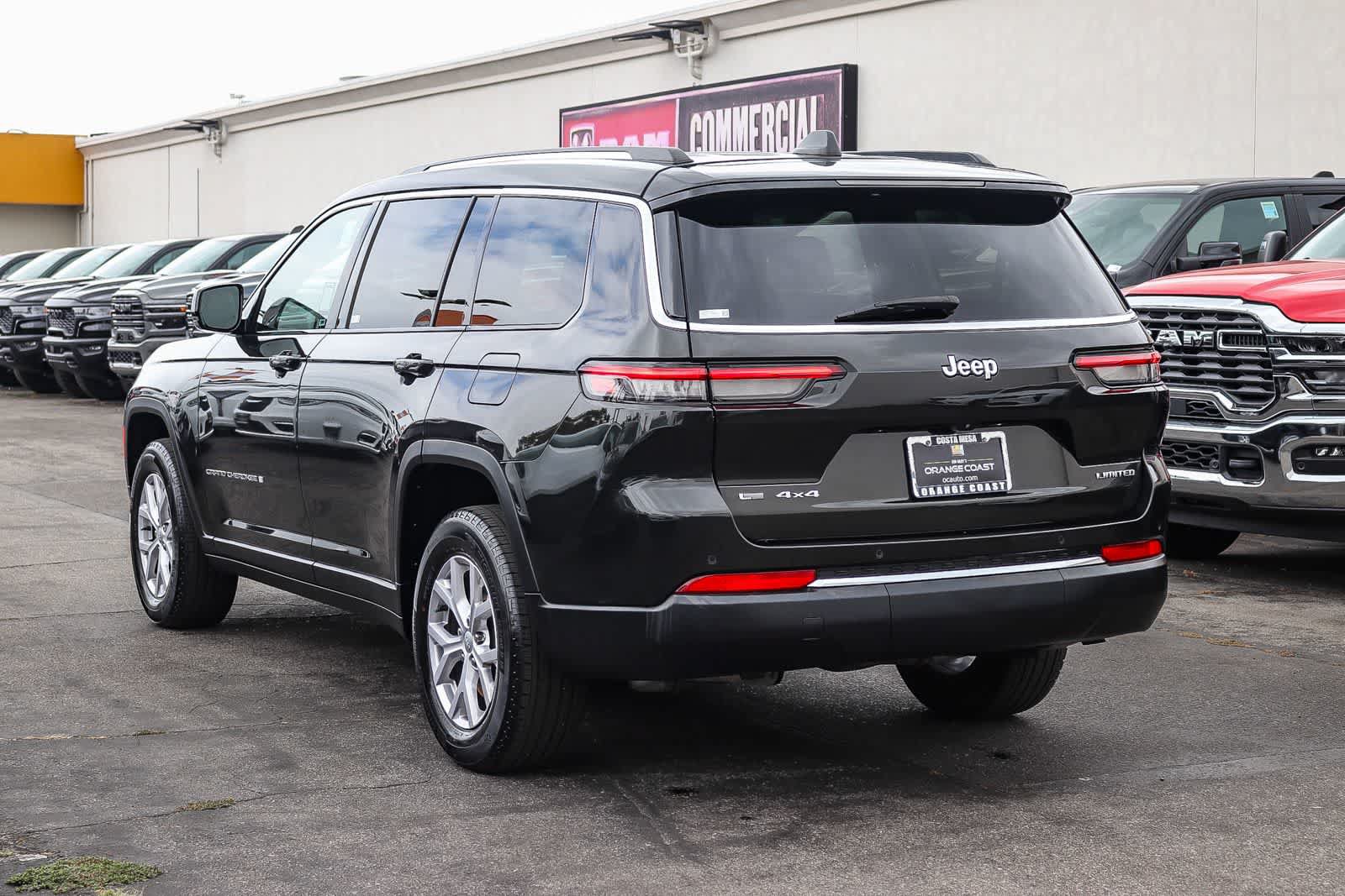 Used 2022 Jeep Grand Cherokee L Limited AWD/4WD image 5