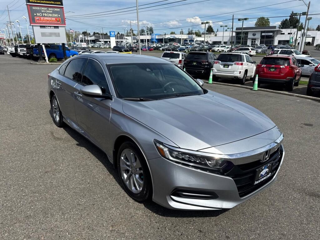 Used 2018 Honda Accord LX image 4