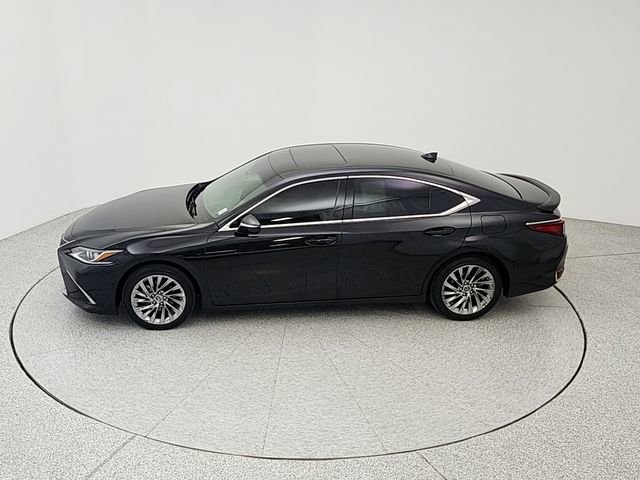 Used 2025 Lexus ES 300h w/ Accessory Package (Z2) FWD image 34
