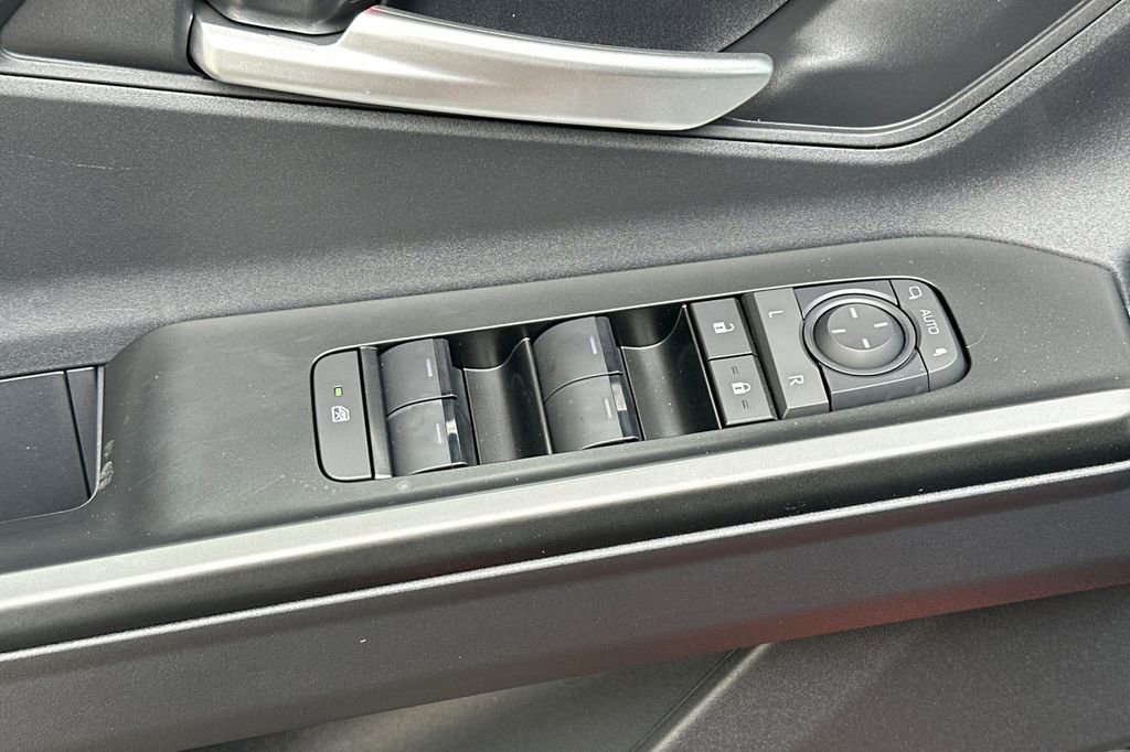 New 2026 Subaru Uncharted Premium image 12