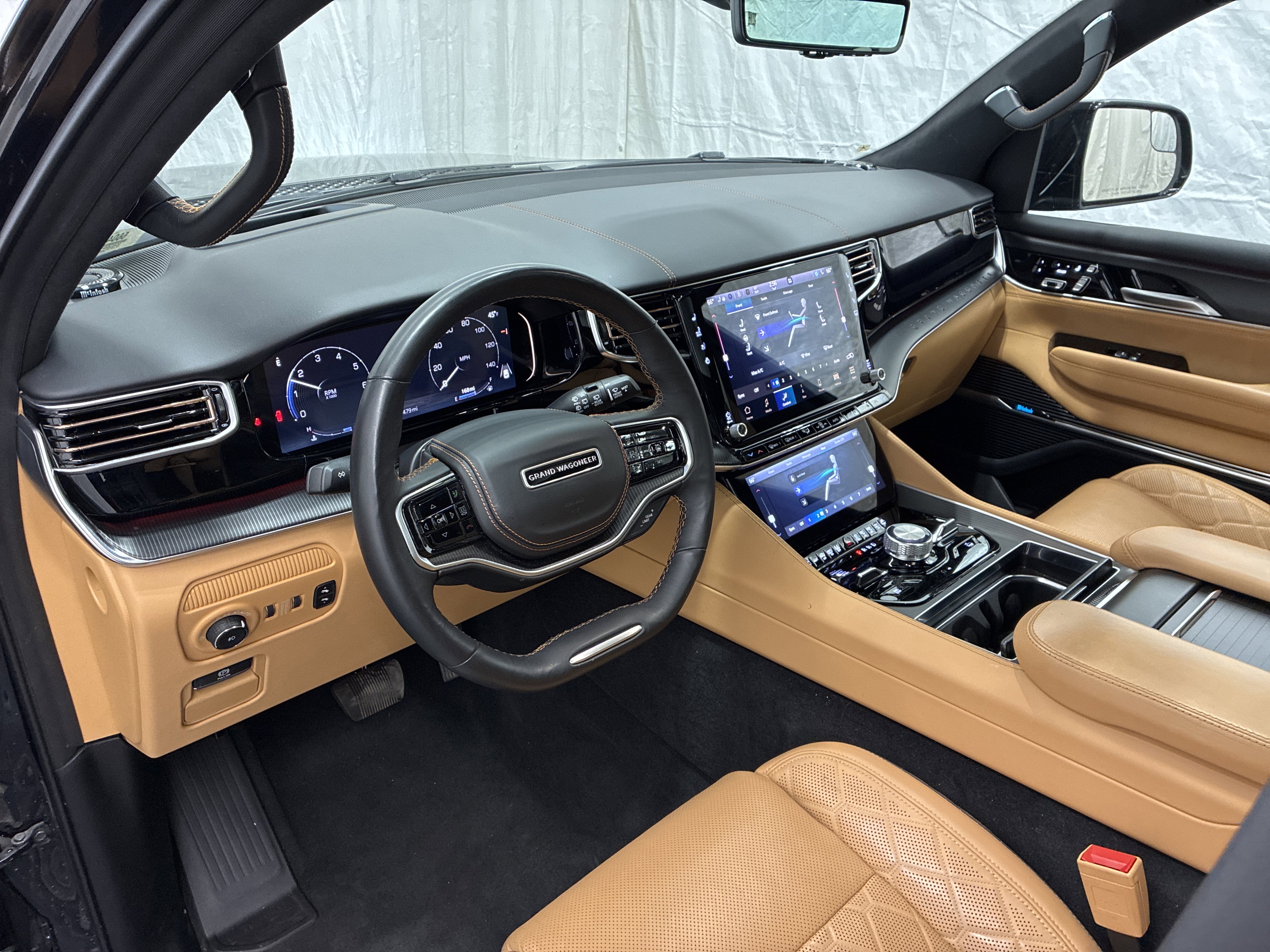 Certified 2025 Jeep Grand Wagoneer L Series III w/ Rear Seat Video Group 1 AWD/4WD image 17