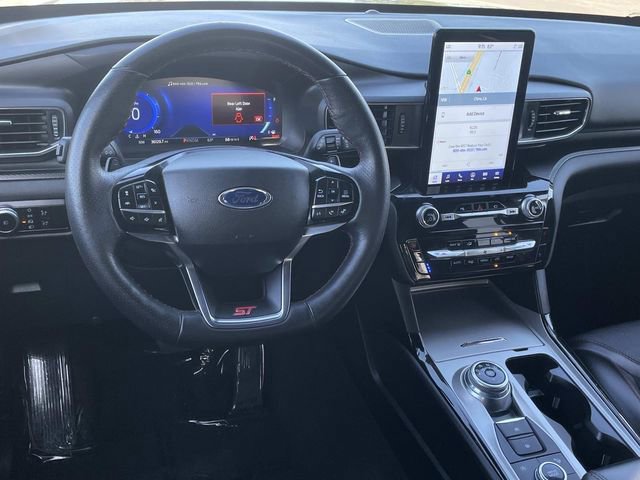 Used 2023 Ford Explorer ST w/ Equipment Group 401A image 7