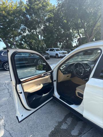 Used 2017 BMW X3 sDrive28i image 8