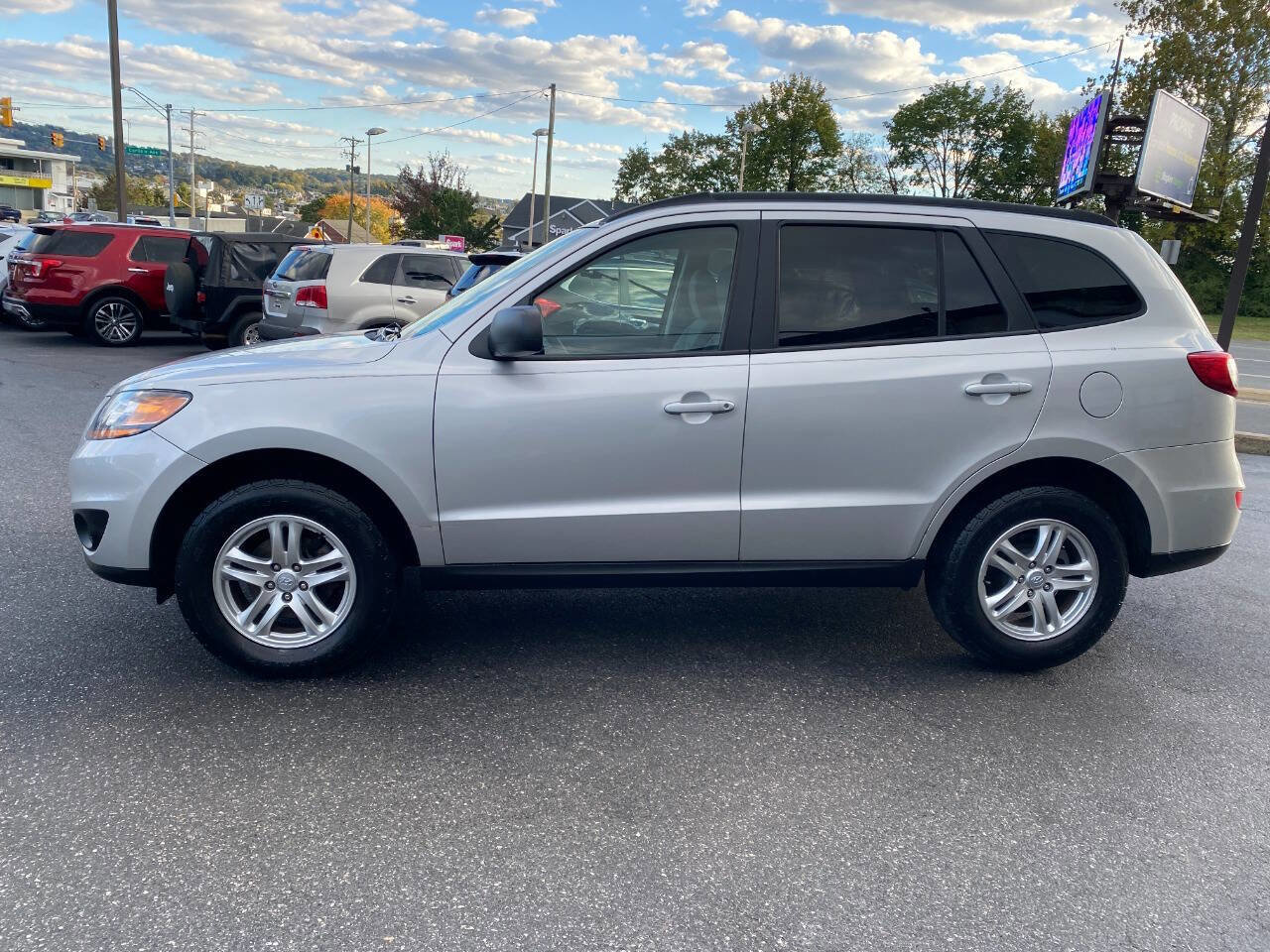 Used 2011 Hyundai Santa Fe GLS image 6