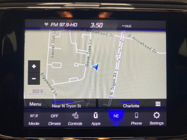 Used 2020 Jeep Grand Cherokee Overland RWD image 33