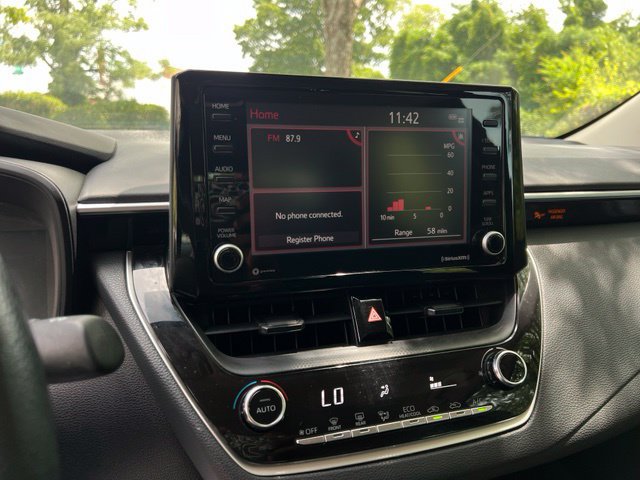 Used 2022 Toyota Corolla LE FWD image 36