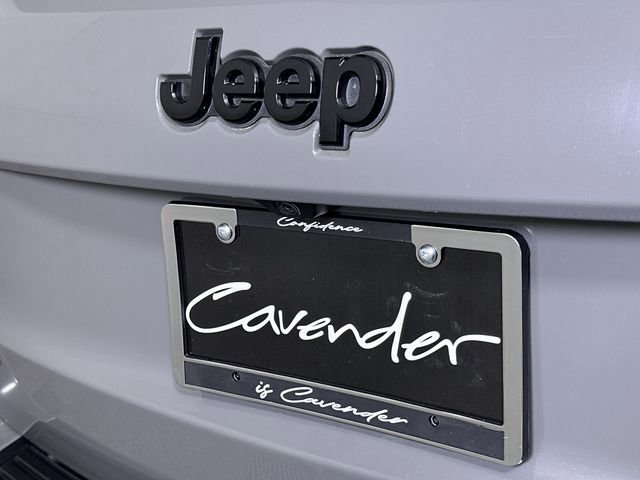 Used 2021 Jeep Grand Cherokee Laredo X AWD/4WD image 32