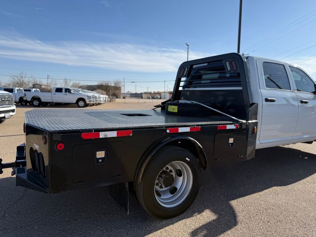 Used 2024 RAM 5500 Tradesman w/ Chrome Appearance Group image 4