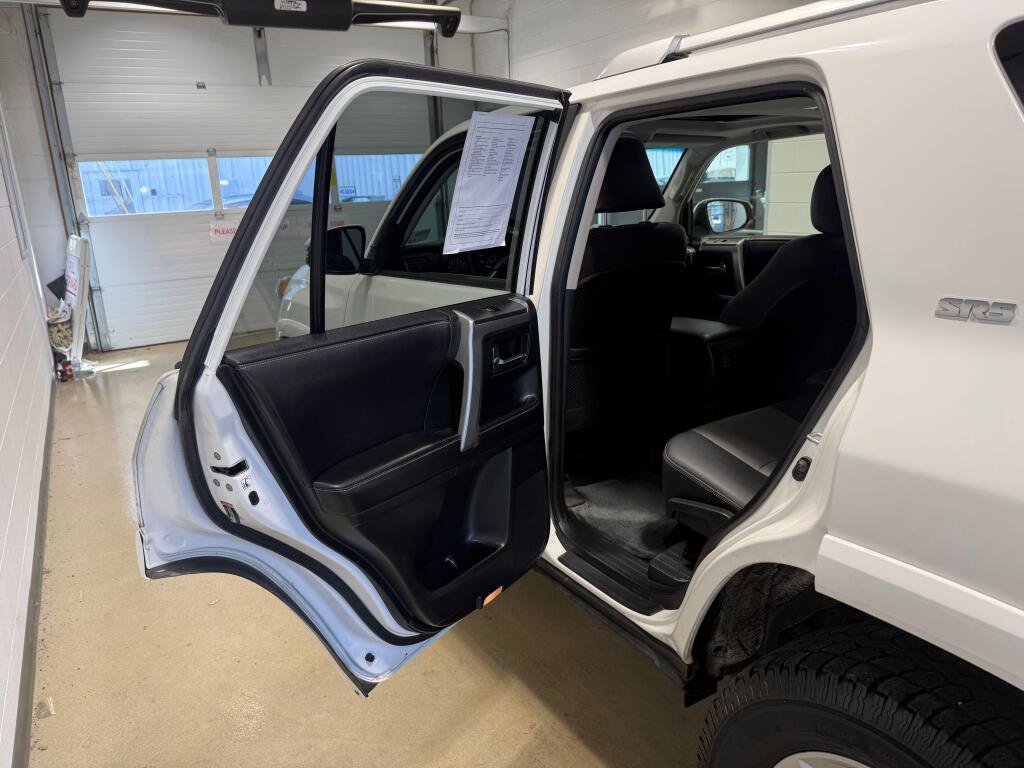 Used 2016 Toyota 4Runner SR5 Premium RWD image 13