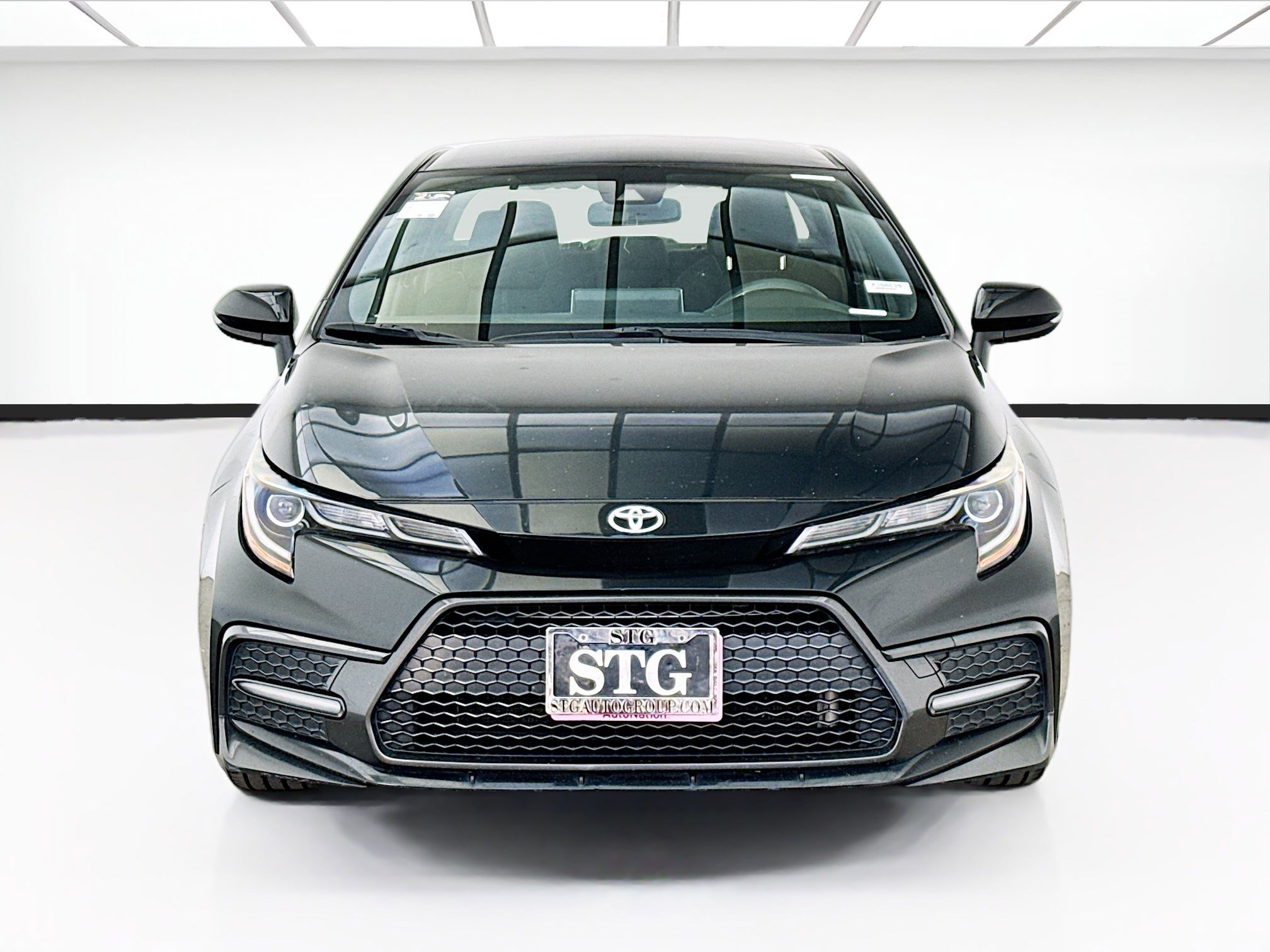 Used 2020 Toyota Corolla SE w/ Carpet Mat Package (TMS) FWD image 2